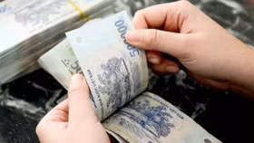 Chính thức siết giải ngân vốn vay bằng tiền mặt