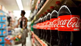 Bị phạt, truy thu hơn 800 tỷ tiền thuế, Coca-Cola Việt Nam nói chỉ là "sai sót nhỏ"