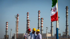 Mỹ đe doạ trừng phạt nếu Trung Quốc tiếp tục mua dầu mỏ của Iran