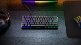 Razer ứng dụng switch analog trên bàn phím rút gọn Huntsman Mini Analog