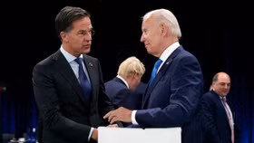 Một công ty đang gây ra sự chia rẽ giữa Hoa Kỳ và Hà Lan về chính sách công nghệ của... Trung Quốc?