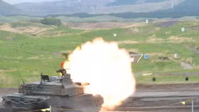 Nhật Bản thử nghiệm thực tế chiến đấu xe tăng chủ lực thế hệ thứ 4 Type-10