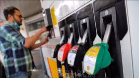 Giá dầu châu Á phục hồi từ mức thấp nhất ba tuần trong phiên 7/4