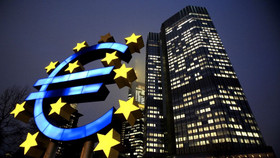 ECB bất ngờ tăng lãi suất sau 11 năm