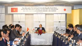 Thủ tướng gợi ý ngân hàng Nhật mua ngân hàng yếu kém của Việt Nam