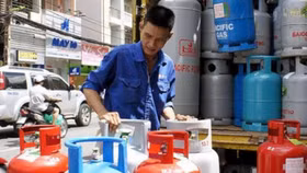 Giá gas tiếp tục tăng lần thứ 6