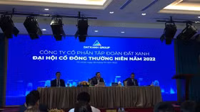 Cổ đông lo ngại Đất Xanh “tắc vốn” nếu phát hành không thành công 300 triệu USD trái phiếu quốc tế