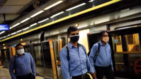 Số ca nhiễm Covid-19 tại Ấn Độ vượt qua Brazil khi một số dịch vụ giao thông công cộng hoạt động trở lại