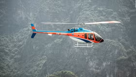 Rơi máy bay trực thăng ở Vịnh Lan Hạ khiến 5 người gặp nạn