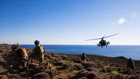 Video: Lính dù Mỹ và đặc nhiệm Hy Lạp diễn tập chung đổ bộ tấn công đường không