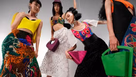 Ra mắt thương hiệu tại Milan Fashion Week, NTK Phan Đăng Hoàng tái hiện tuổi thơ qua lăng kính Gen Z