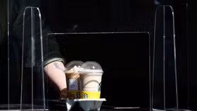 Starbucks có kế hoạch bán đơn vị hoạt động của mình tại Anh Quốc