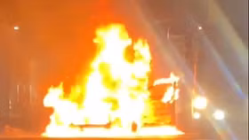 Santafe cháy trơ khung ở Đắk Nông