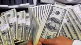 Giá ngoại tệ ngày 12/4: Đồng USD vẫn trên đà lao dốc