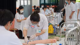 AI không thể thay thế nghề điều dưỡng