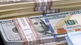 Covid-19 thúc đẩy các nhà đầu tư “săn” USD