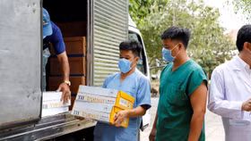 7.200 ly sữa tươi TH true MILK đến với lực lượng chống dịch và người dân Hải Dương