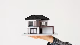 Những “cơn gió ngược” trên thị trường bất động sản năm 2023