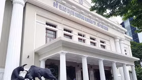 Nhà đầu tư nước ngoài mua ròng gần 11.970 tỷ đồng trong tháng 11