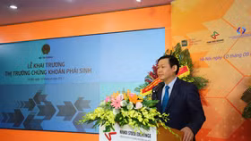 Phó Thủ tướng Vương Đình Huệ trấn an nhà đầu tư sau tin đồn bắt cựu chủ tịch BIDV