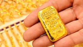 Chịu áp lực bởi USD và trái phiếu Mỹ, giá vàng thế giới giảm nhẹ