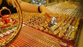 Giá vàng ngày 13/4: Tiếp tục tăng mạnh sau khi Mỹ công bố lạm phát