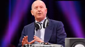 CEO Goldman Sachs bị điều tra vì...1 bữa tiệc gây quỹ