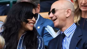 “Drama” gia đình: Tỷ phú Jeff Bezos bị chính anh trai của bạn gái đâm đơn kiện