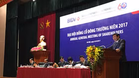BIDV chưa thể có Chủ tịch HĐQT, cổ đông chê hiệu quả làm việc kém hơn Vietcombank và VietinBank