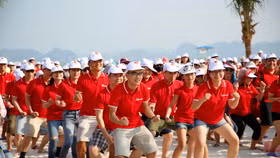 Đầu tư cho con người: Nguồn sức mạnh để phát triển bền vững