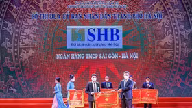 SHB tiếp tục được vinh danh Top 10 doanh nghiệp vốn hóa lớn có báo cáo thường niên tốt nhất