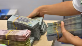 Dư nợ tín dụng bất ngờ giảm 96.000 tỷ trong tháng 2