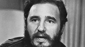 Nhà lãnh đạo huyền thoại Fidel Castro qua đời ở tuổi 90