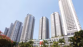 Ồ ạt "bung hàng", giá nhà vẫn không biến động