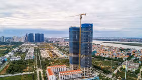 Dự án Sunshine Golden River chính thức cất nóc ngày 23/11/2021