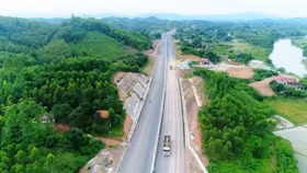 Nhà thầu Tập đoàn Miền Trung làm chậm tiến độ cao tốc Nghi Sơn - Diễn Châu