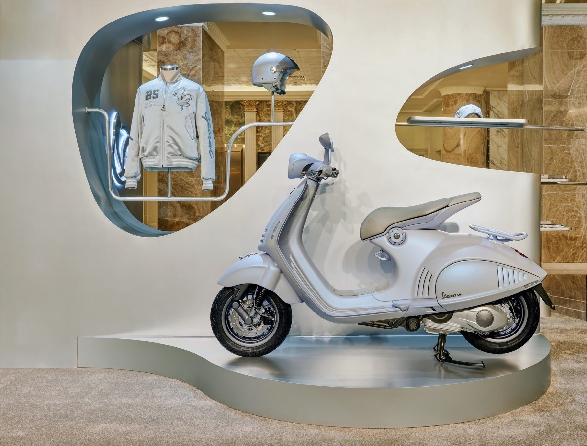 vespa-snake-946-1.jpg