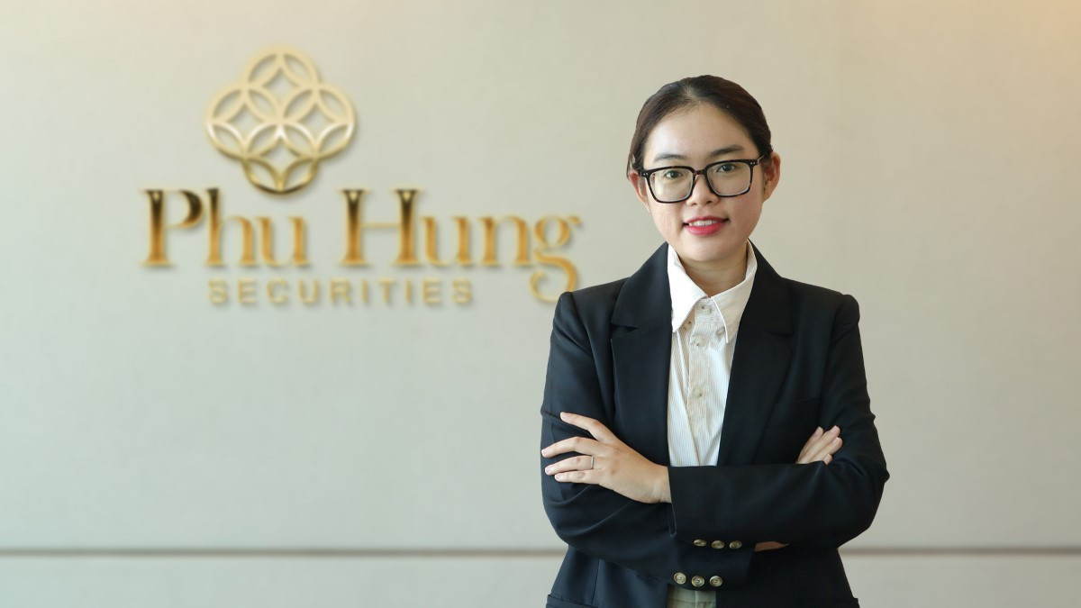 Bà Nguyễn Thị Mỹ Liên, Trưởng phòng Phân tích Công ty Cổ phần Chứng khoán Phú Hưng chung-khoan-2.jpg