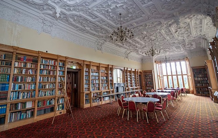 stoke-rochford-hall-2.jpg
