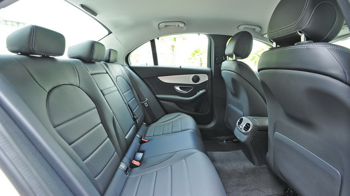 Chọn Audi A4 2016 hay Mercedes-Benz C200 2015? ảnh 20