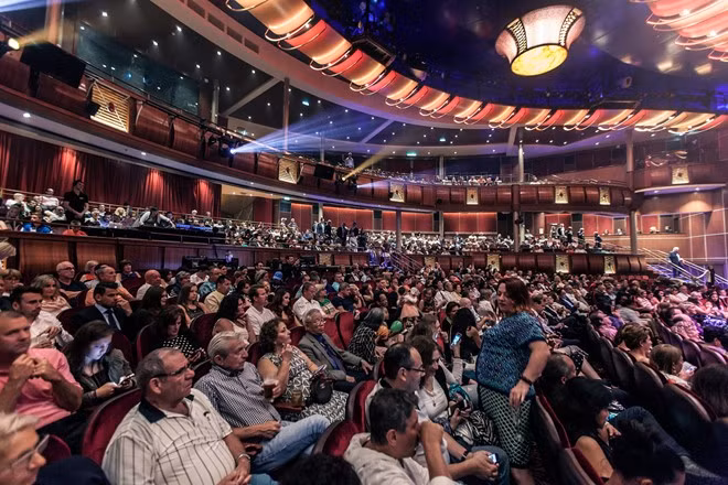 Cuộc sống xa xỉ trên du thuyền lớn nhất thế giới ảnh 14