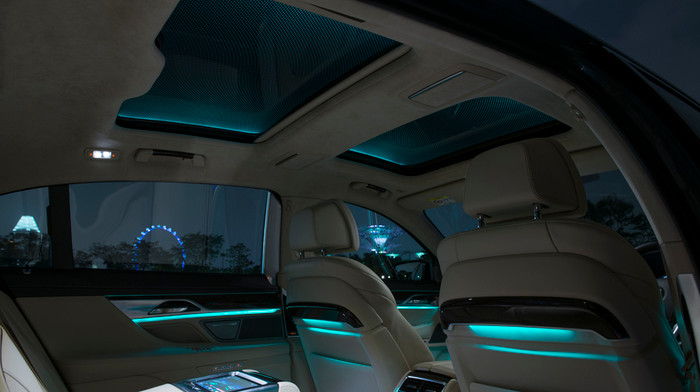 Cửa sổ trời toàn cảnh Sky Lounge - Chuyển động hòa cùng cảm xúc copy.JPG