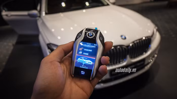 BMW_7-Series (28).jpg