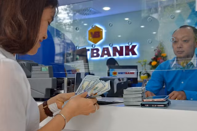 Huy động ngoại tệ trong dân bằng cách nào? ảnh 1