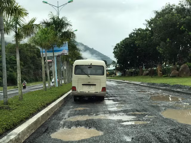 Hàng trăm dự án nghỉ dưỡng "bủa vây", hạ tầng giao thông Nha Trang quá tải ảnh 15