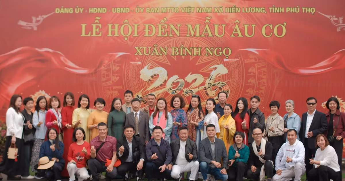 Đoàn doanh nhân VACOD - HBA hành trình về miền đất Tổ, dâng hương tưởng nhớ Tổ Mẫu Âu Cơ và các Vua Hùng