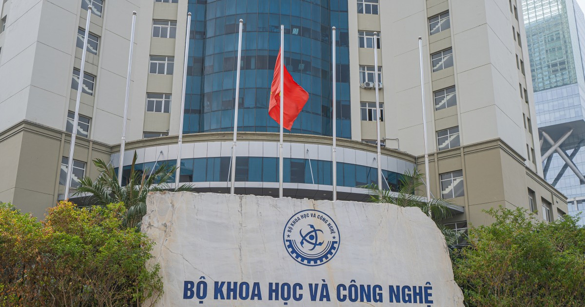 Những Bộ nào sẽ giữ nguyên tên sau hợp nhất?