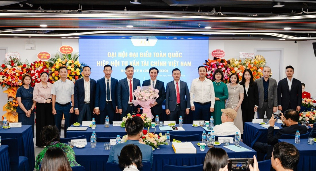 Đại hội đại biểu toàn quốc Hiệp hội Tư vấn tài chính Việt Nam nhiệm kỳ 2 (2025–2030) thành công tốt đẹp
