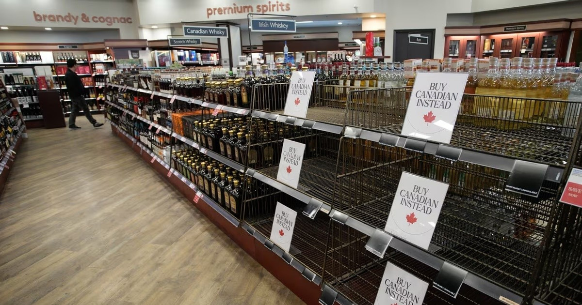Người dân Canada tẩy chay hàng Mỹ, doanh nghiệp lĩnh đủ