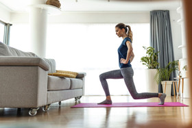 Bí quyết giữ thể lực khi đi du lịch chỉ với các bài tập tại chỗ